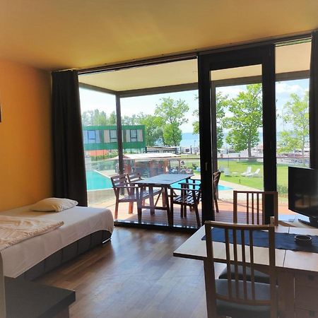 Soleil Apartmanok Balatonlelle Esterno foto
