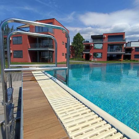 Soleil Apartmanok Balatonlelle Esterno foto