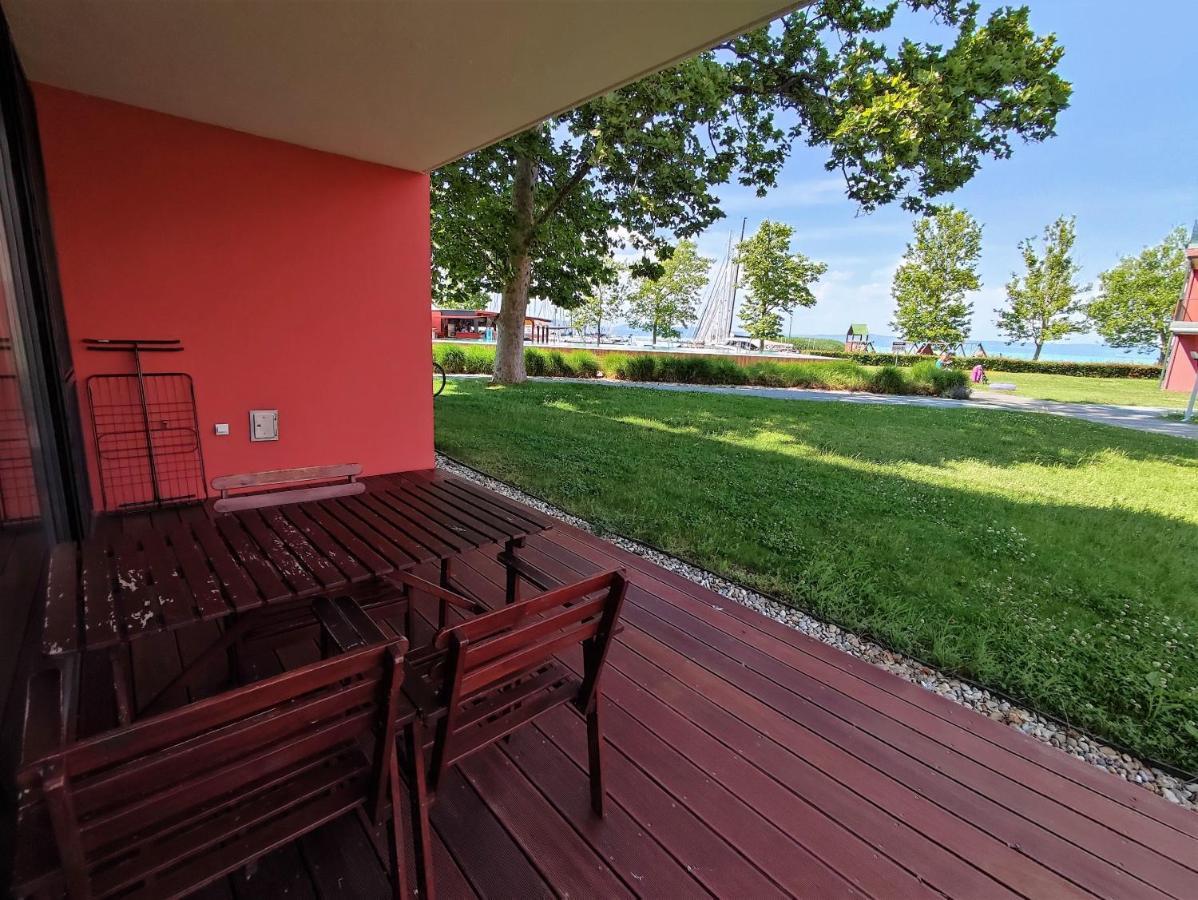 Soleil Apartmanok Balatonlelle Esterno foto